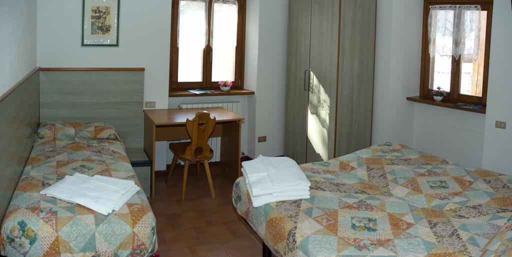 קמפודולצ'ינו Casa Vacanze Ca' De Val חדר תמונה