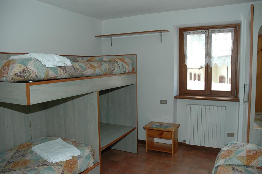 קמפודולצ'ינו Casa Vacanze Ca' De Val חדר תמונה